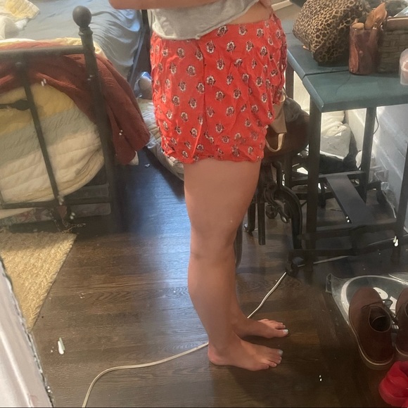 Abercrombie & Fitch Shorts - Picture 3 of 4